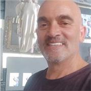 offro lezioni di fotografia e pensiero visivo per tutti, principianti ed esperti, grazie a 35 anni di professionismo